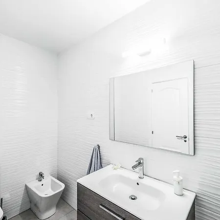 Julaga Vila Corralejo